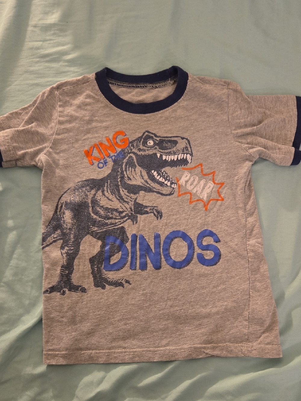 *must Bundle* Sz 6 Boys Dino Short Sleeved PJ Top